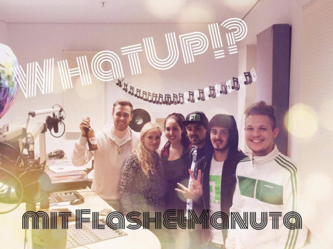So sah es Januar 2015 aus: Flash&Manuta mit der What Up!? Redaktion nach der Sendung im Studio!