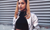 Bei der Reissue ihrer Debutplatte "Metallic Butterfly" überzeugt Princess Nokia uns nicht nur mit den bekannten Liedern, sondern überrascht uns mit drei neuen Songs. Mit dabei: "Versace Hottie", eins unserer aktuellen Lieblingslieder.