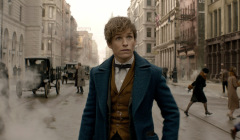 Newt Scamander (Eddie Redmayne) verfasst 70 Jahre vor Harry Potter das berühmt berüchtigte Lehrbuch "Phantastische Tierwesen und wo sie zu finden sind"